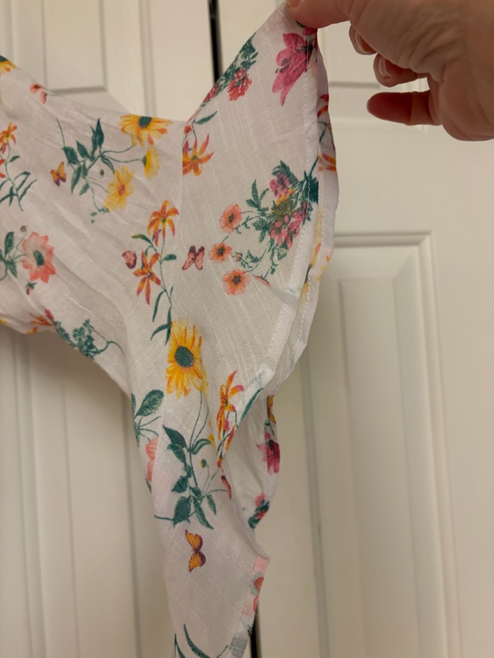 Floral Lightweight top - Picture 3 of 8